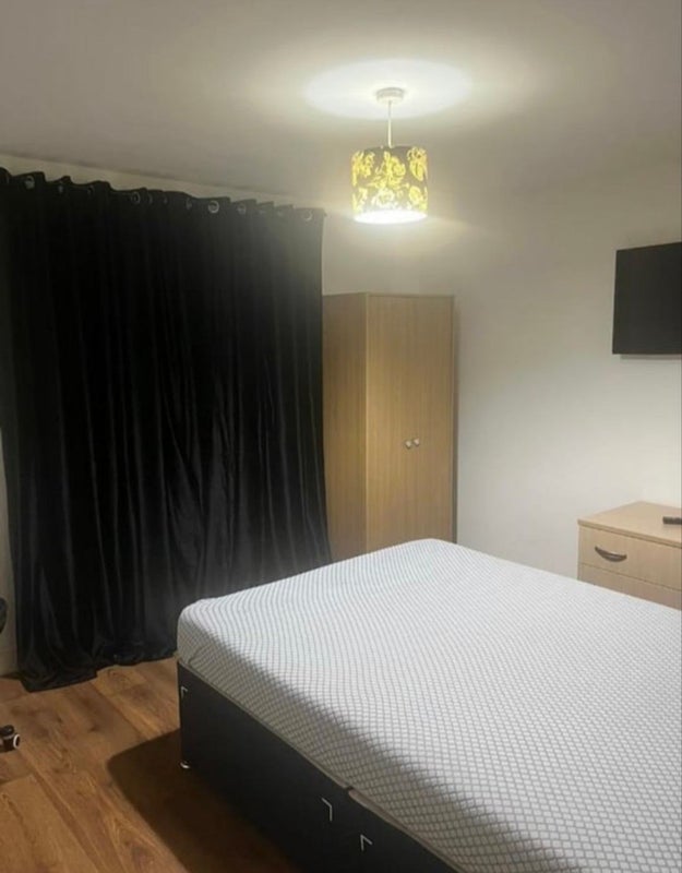 Room Stanley Road in Wakefield