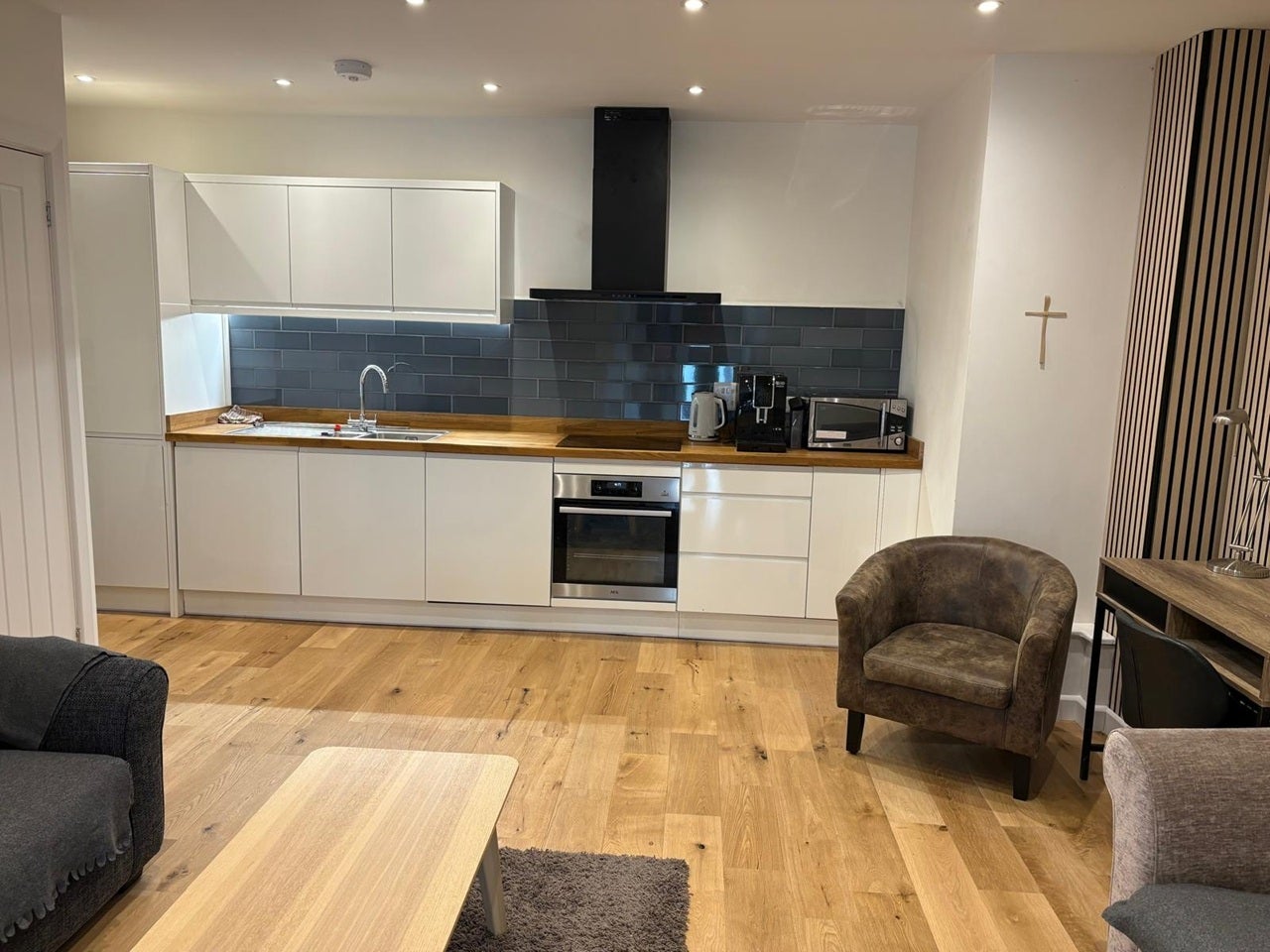 Flat Clapham Road in Greater London