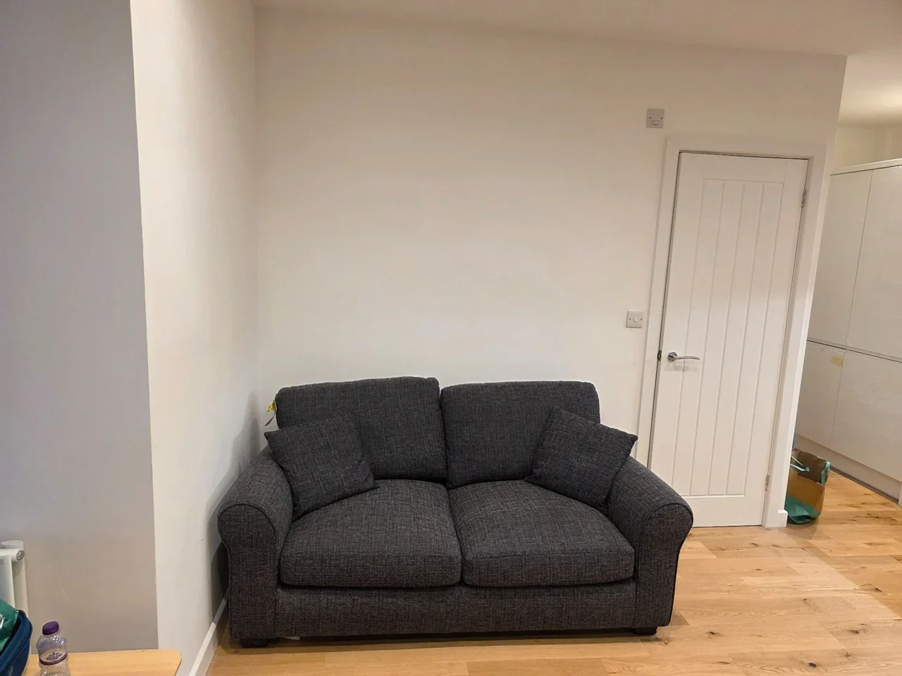 Flat Clapham Road in Greater London