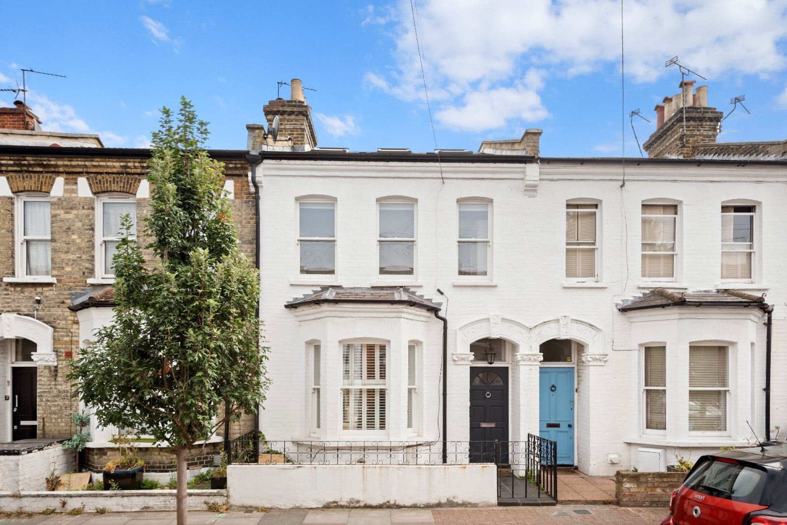 House Balfern Street in Greater London