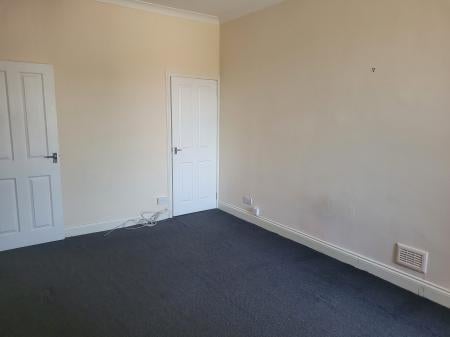 Flat Grangemouth Road in Falkirk
