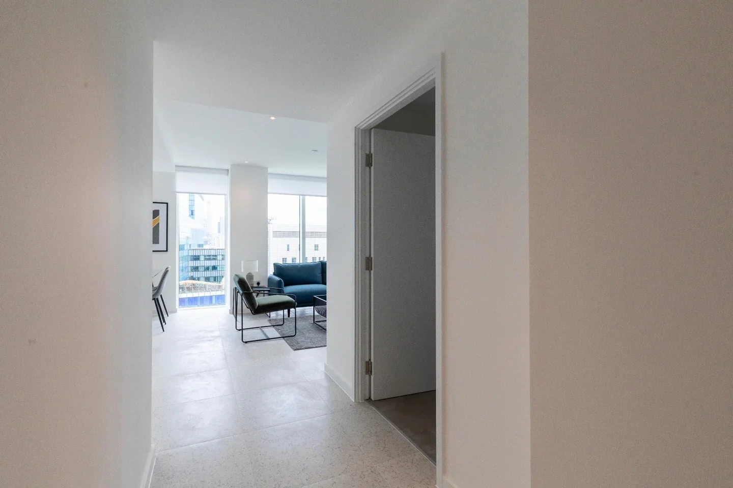 Flat Cendal Crescent in Greater London