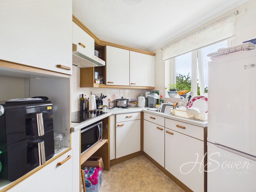 Flat Chilcote Close in Torquay