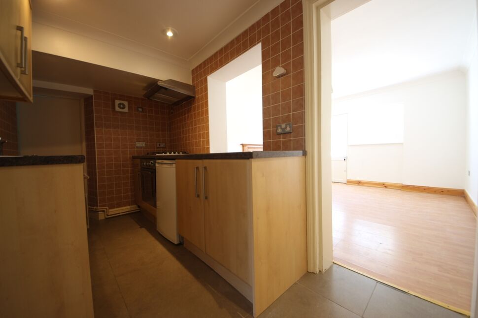 Flat Wickham Road in Greater London