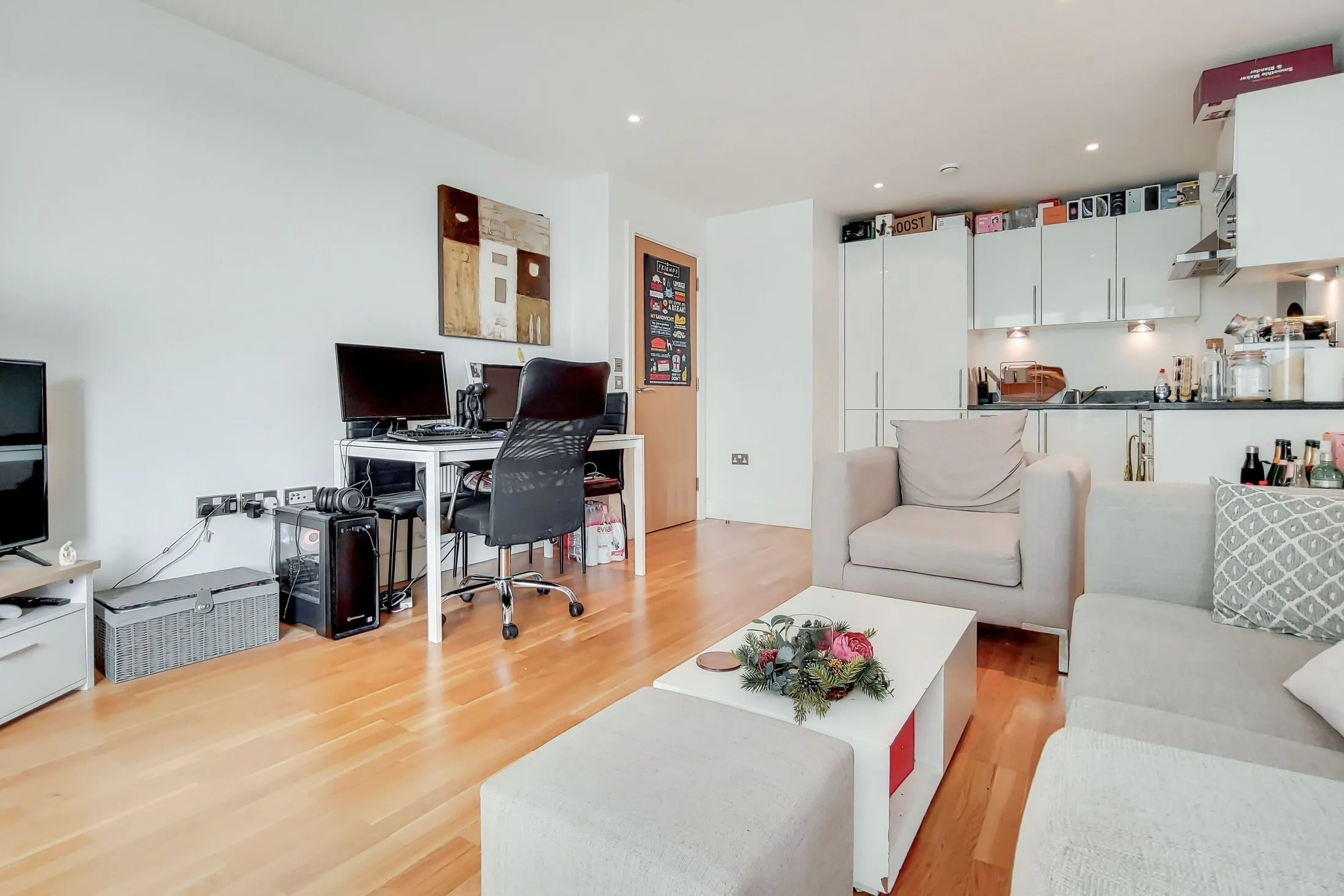 Flat Millharbour in Greater London
