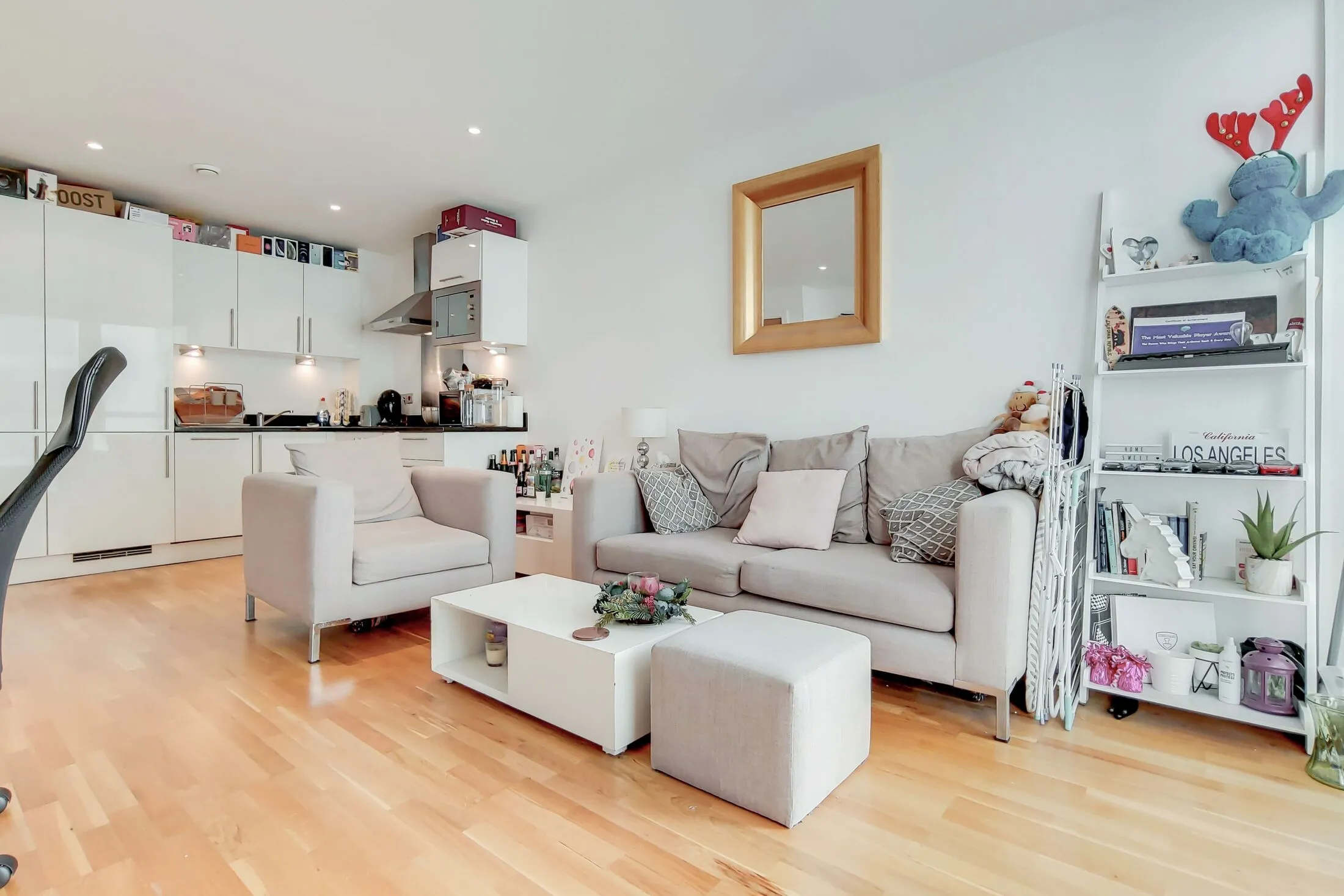 Flat Millharbour in Greater London