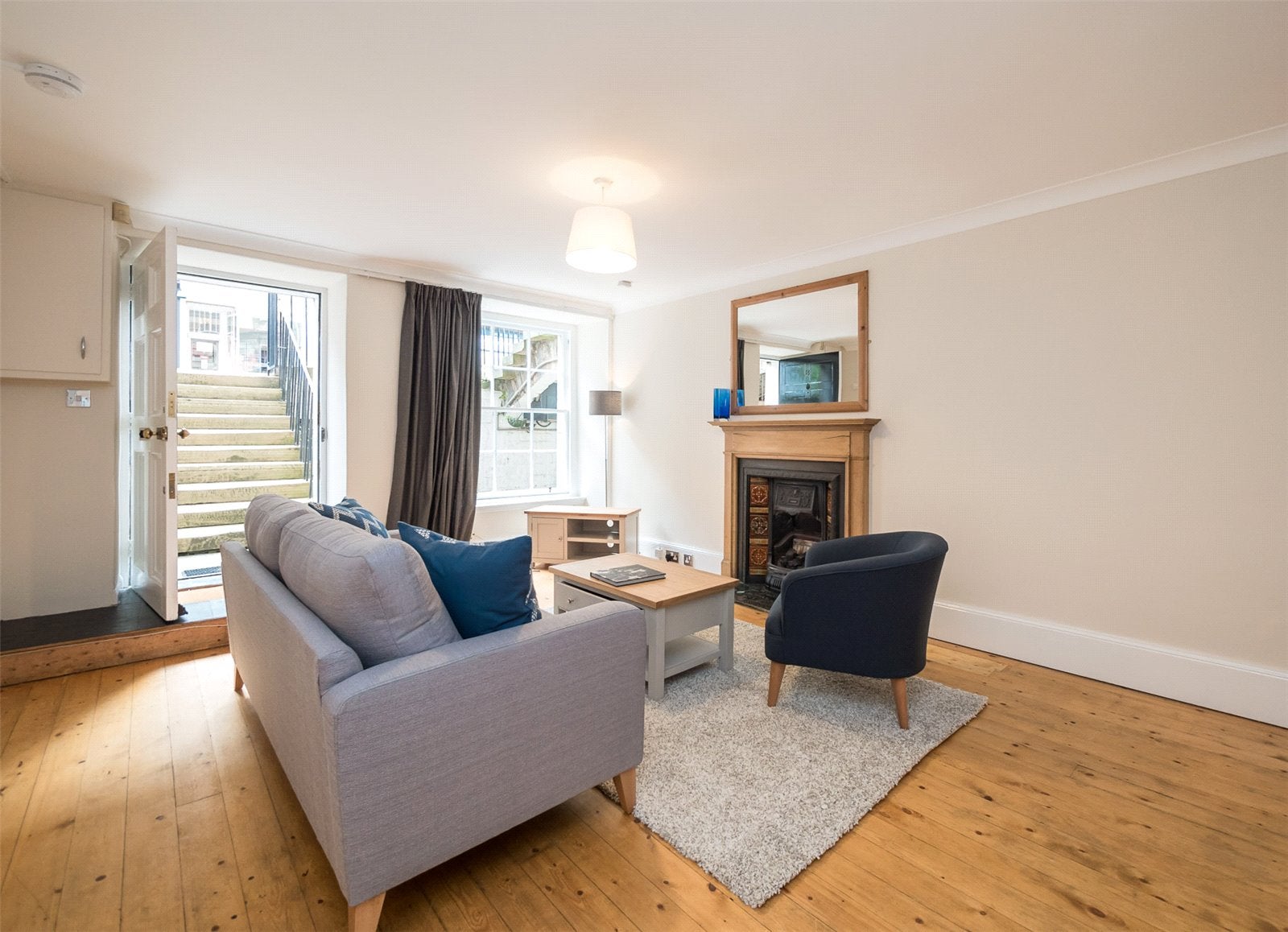 Flat Henderson Row in City of Edinburgh