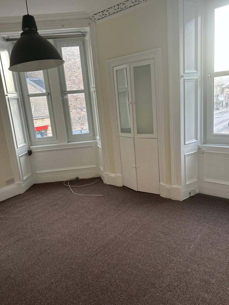Flat Stewart Terrace in City of Edinburgh