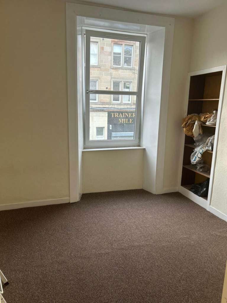 Flat Stewart Terrace in City of Edinburgh