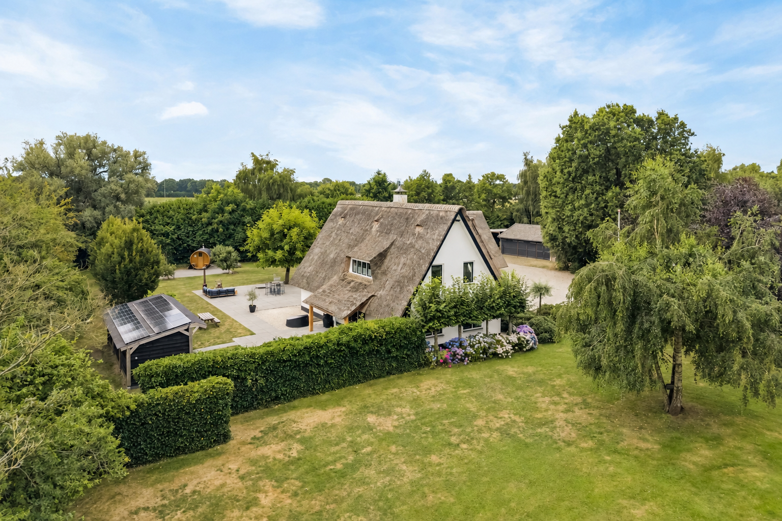 Vrijstaande woning te koop: Rijksweg 97, Terschuur