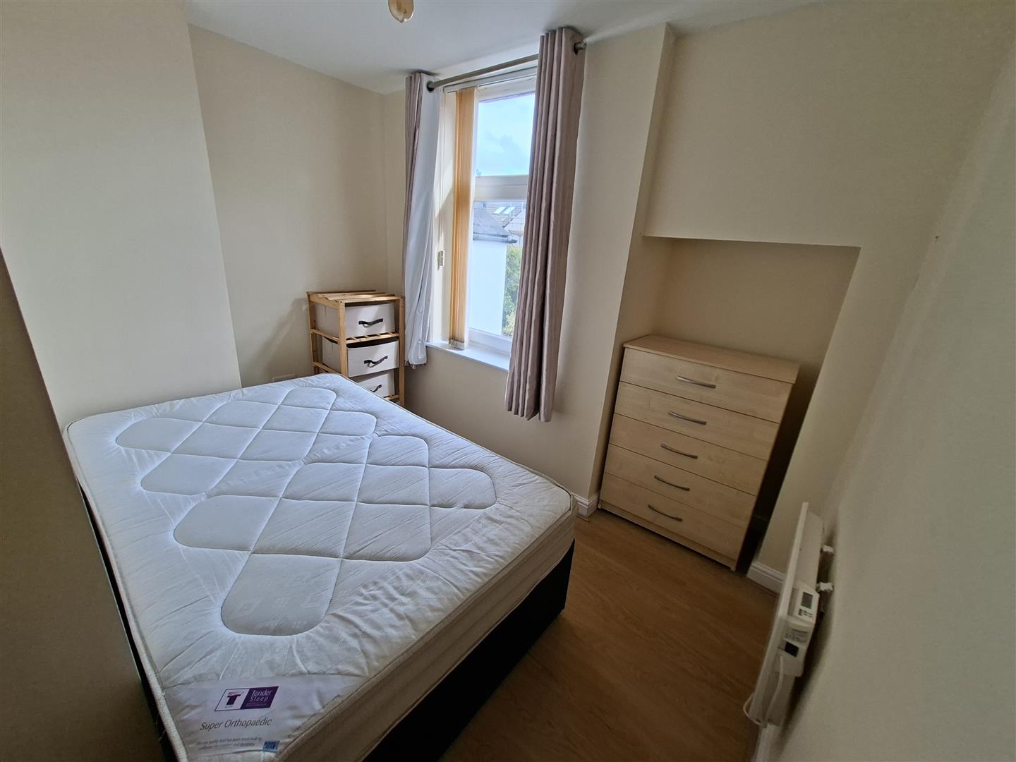 Flat Plasnewydd Square in Cardiff