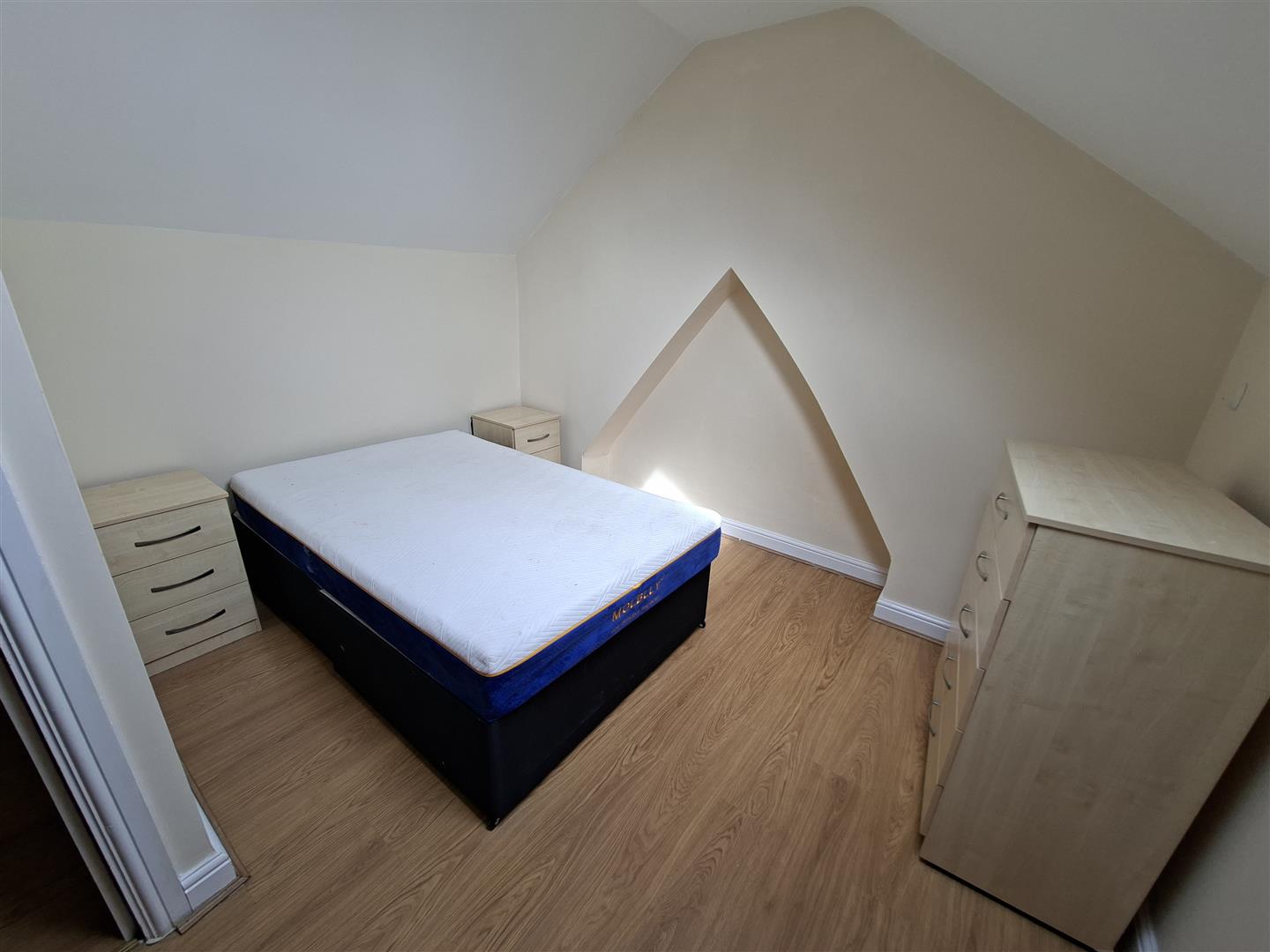 Flat Plasnewydd Square in Cardiff