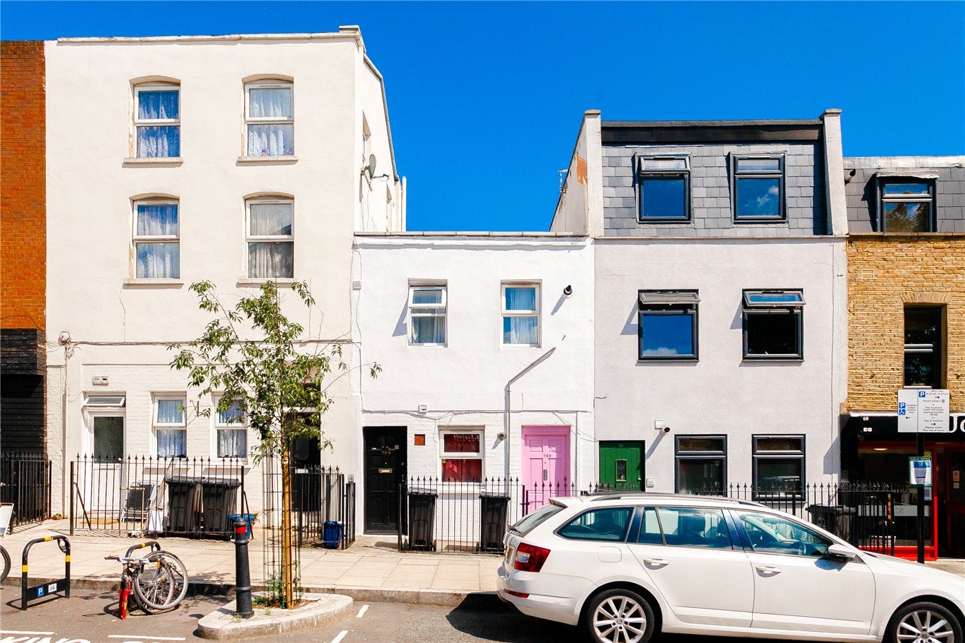 Flat Clarence Place in Greater London