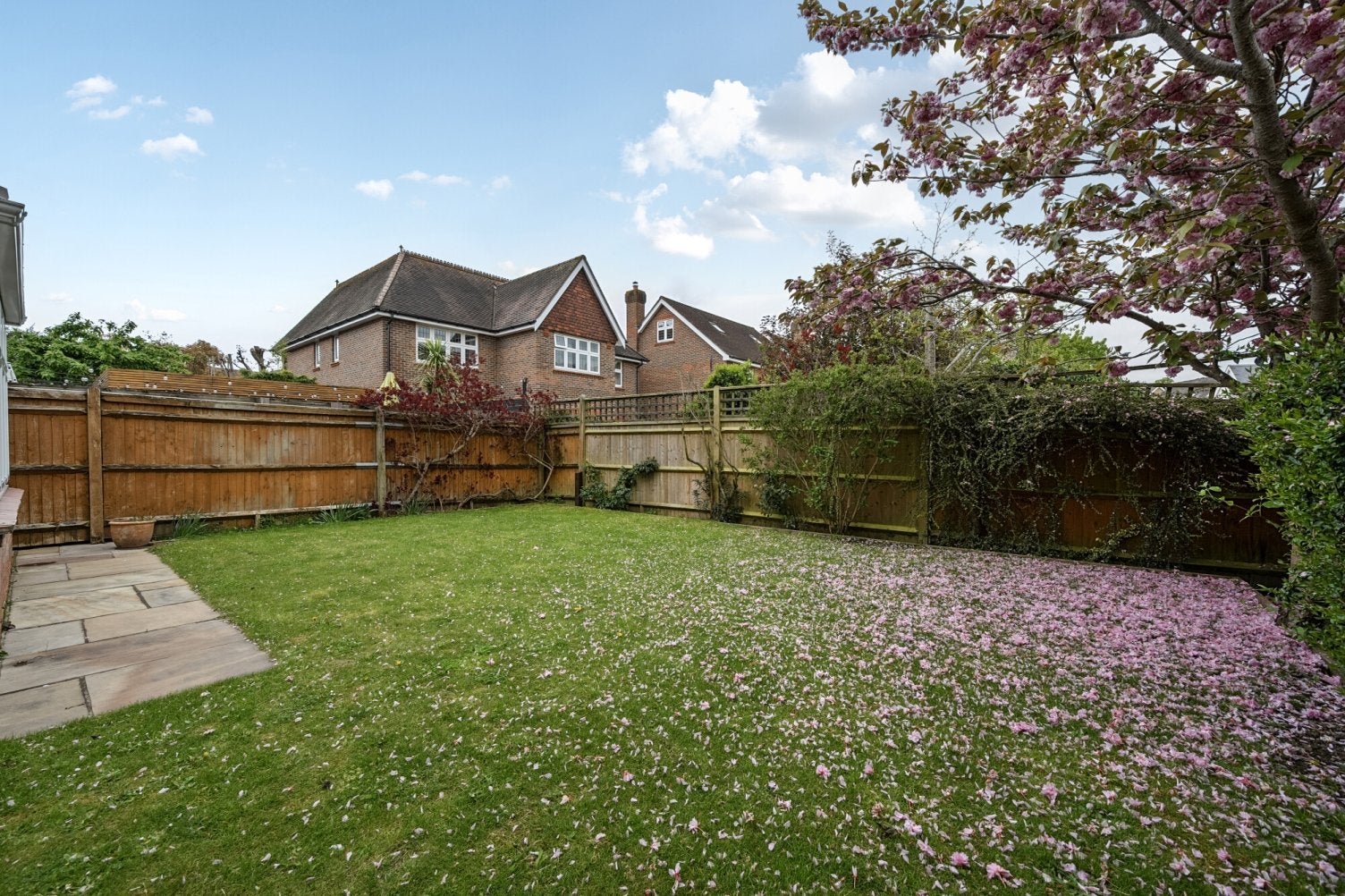House Bucknall Way in Greater London