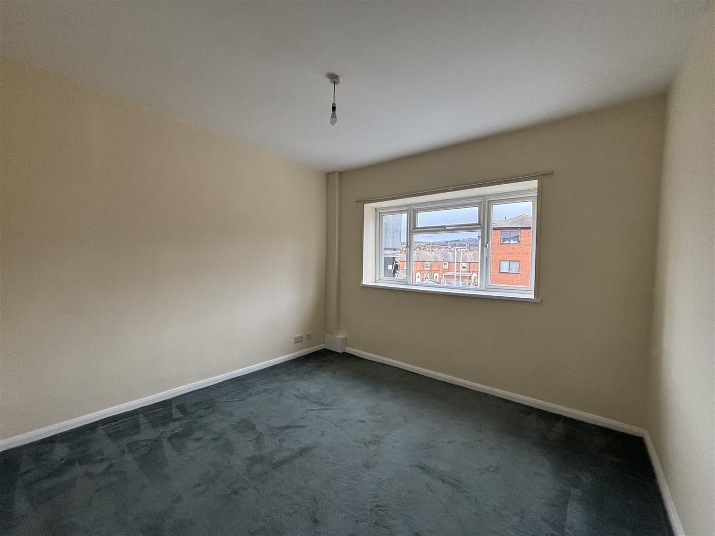 Flat Wrexham Street in Mold