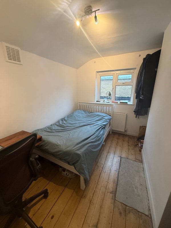 Room Grange Walk in Greater London