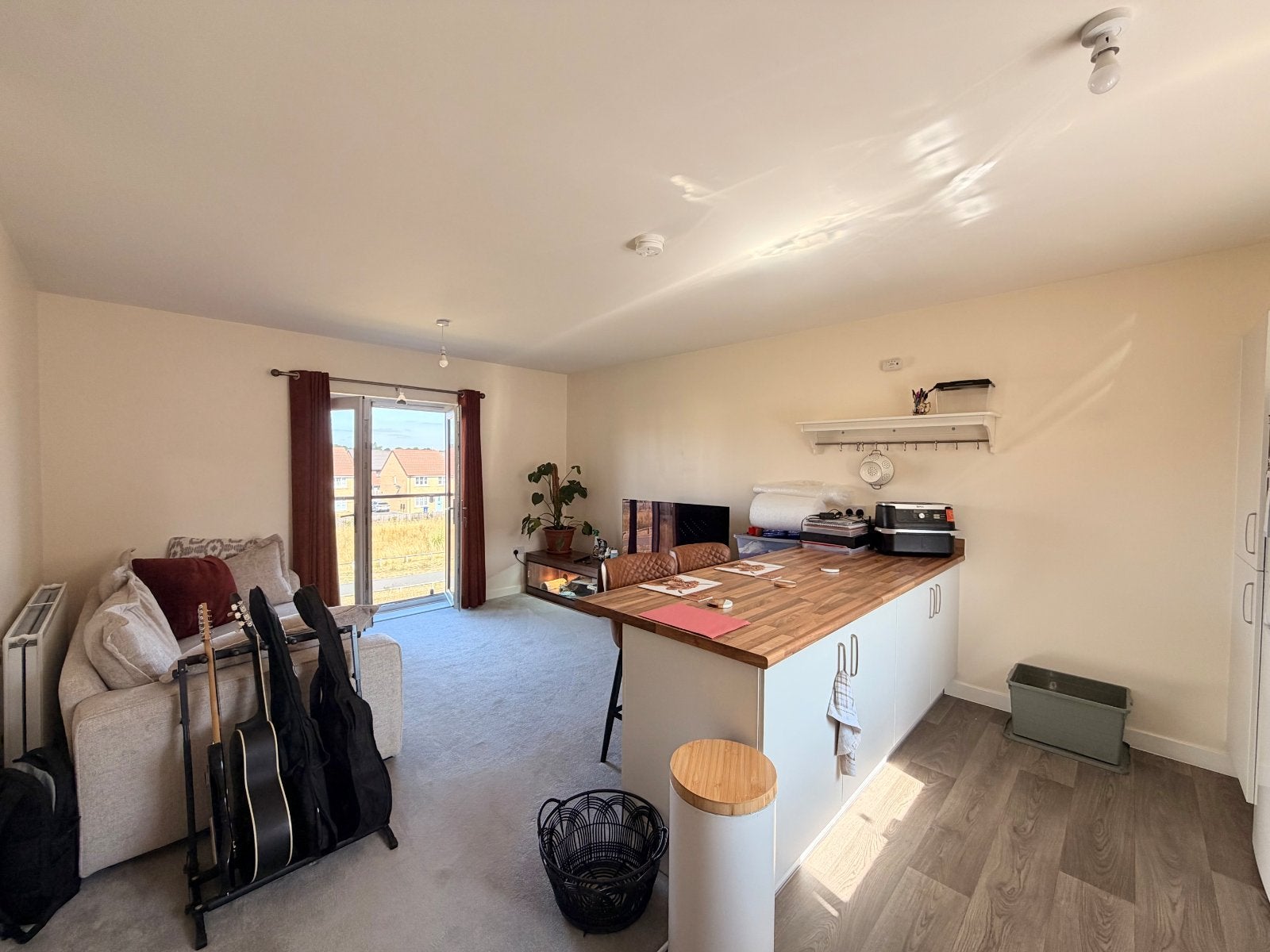 House Woodfield Way in Doncaster