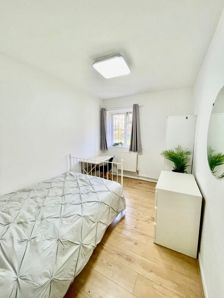 Room Lambeth Walk in Greater London
