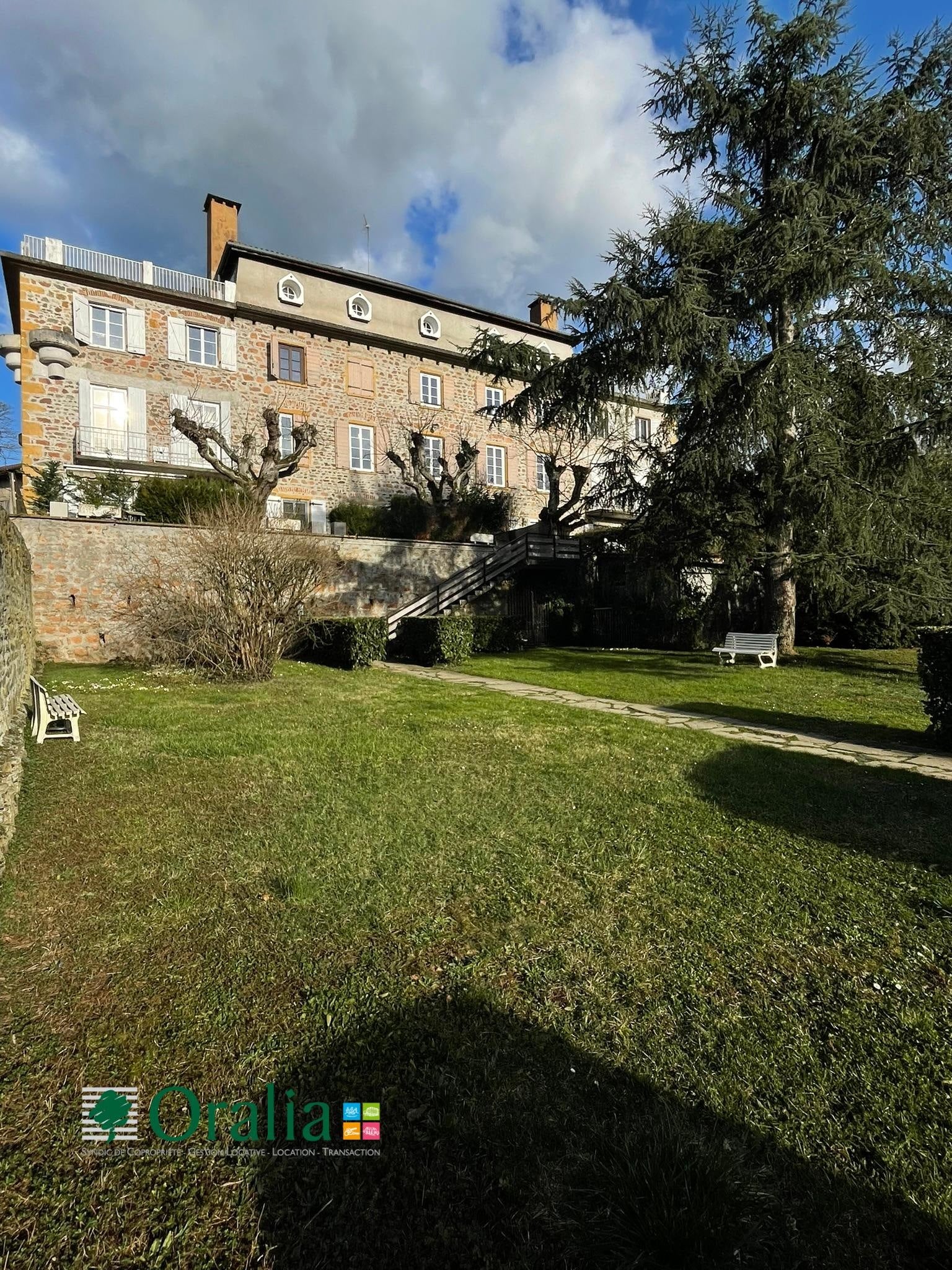 Appartement Montée de la Delaine à Sain-Bel