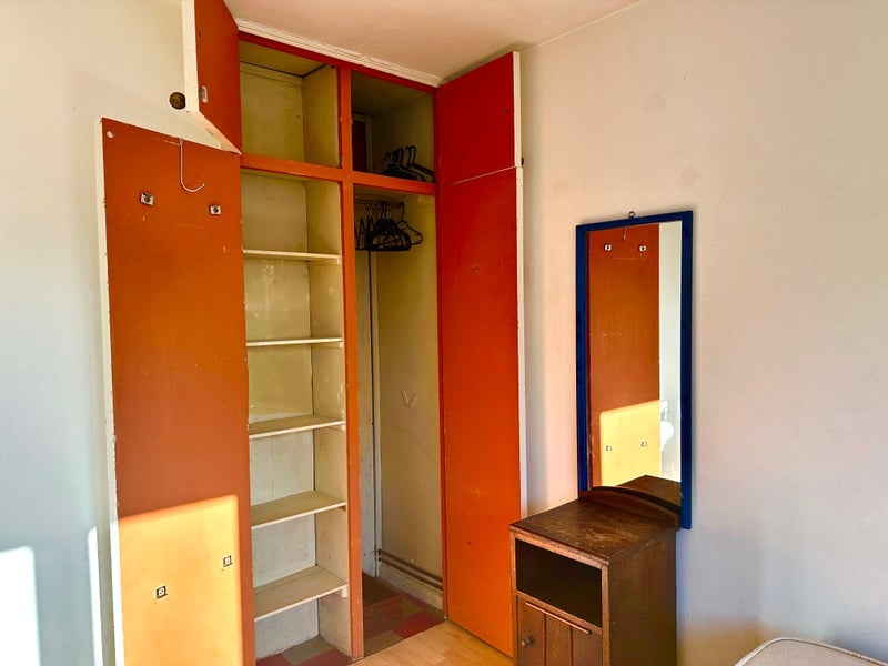 Room Crondall Street in Greater London