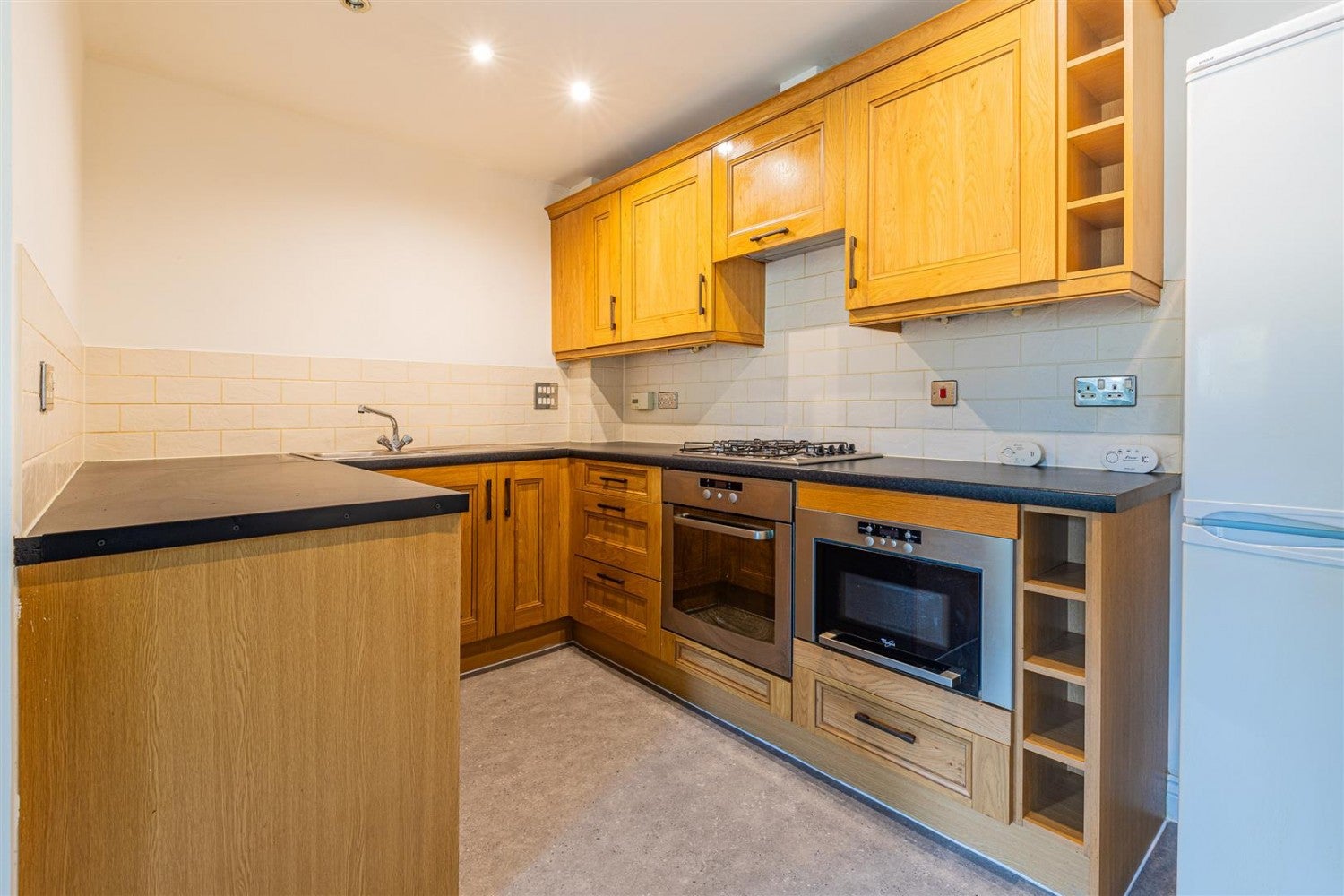 Flat Vishwell Road in Cardiff