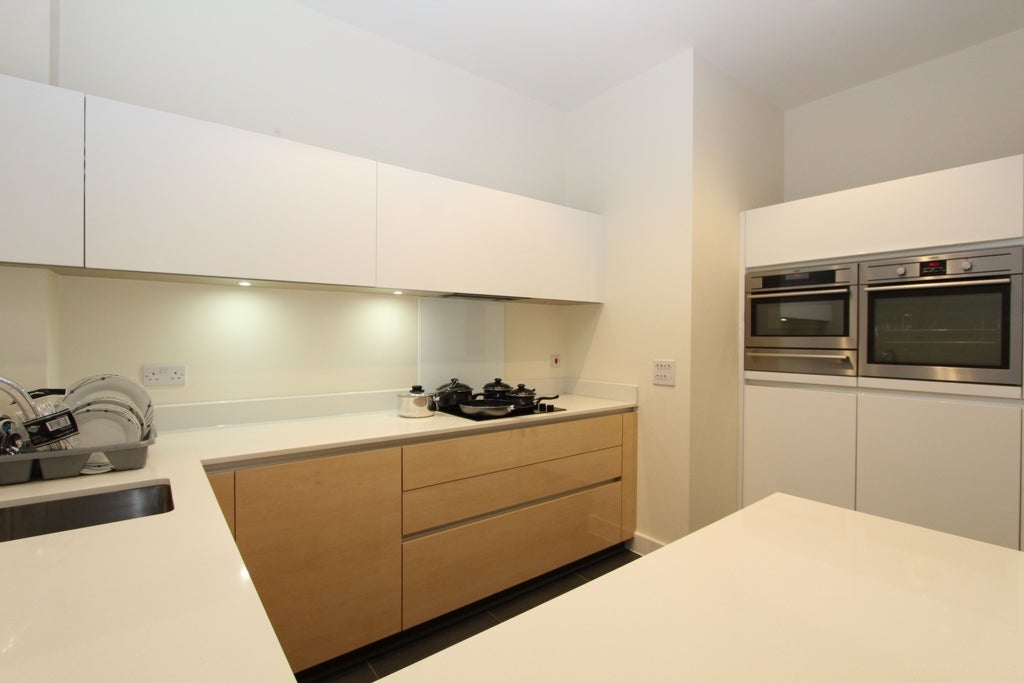 Room Globe Road in Greater London