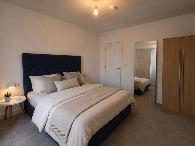 Room Ponton Road in Greater London