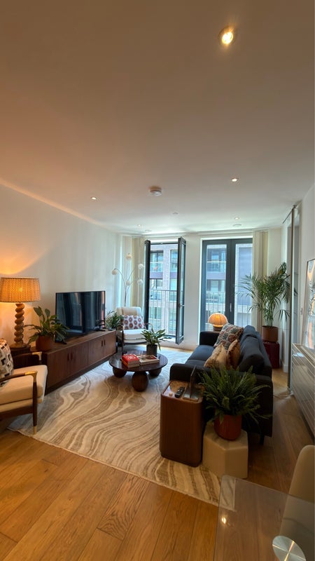 Room Ponton Road in Greater London