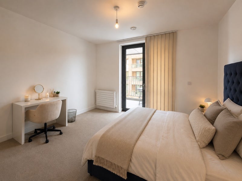 Room Ponton Road in Greater London