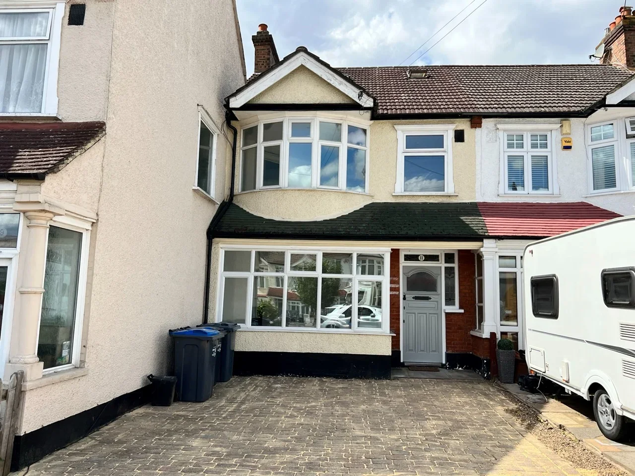 House Dixon Road in Greater London