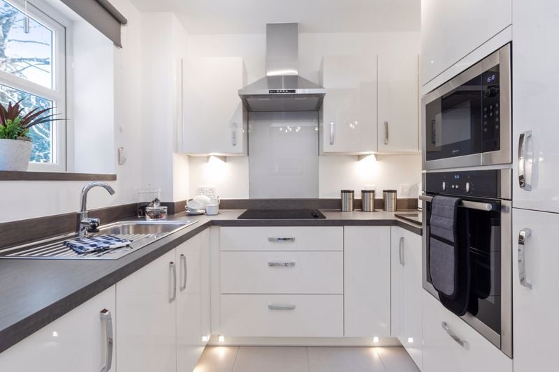 Flat Westhall Road in Warlingham