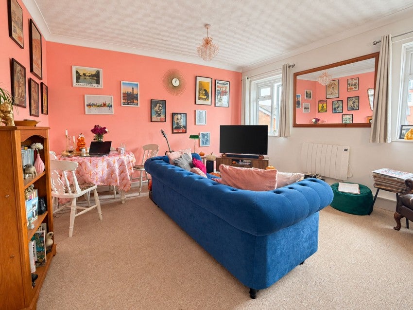 Flat Bolebrooke Road in Rother