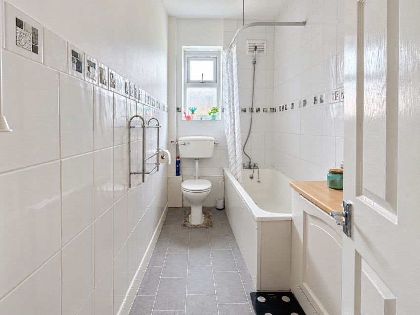 Flat Bolebrooke Road in Rother