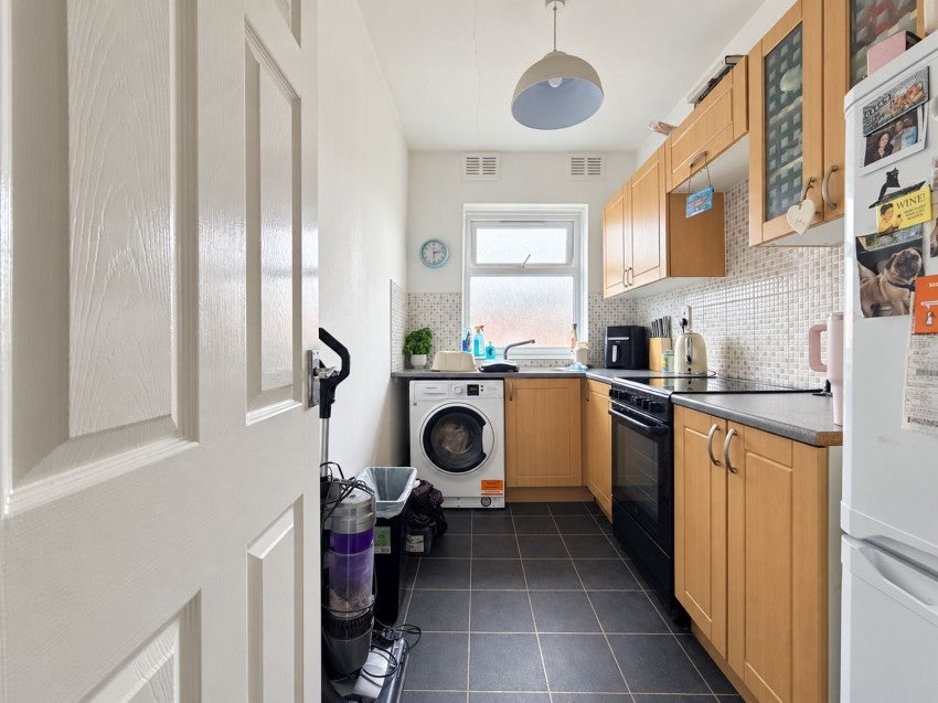 Flat Bolebrooke Road in Rother
