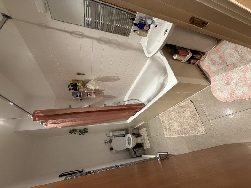 Room Arodene Road in Greater London
