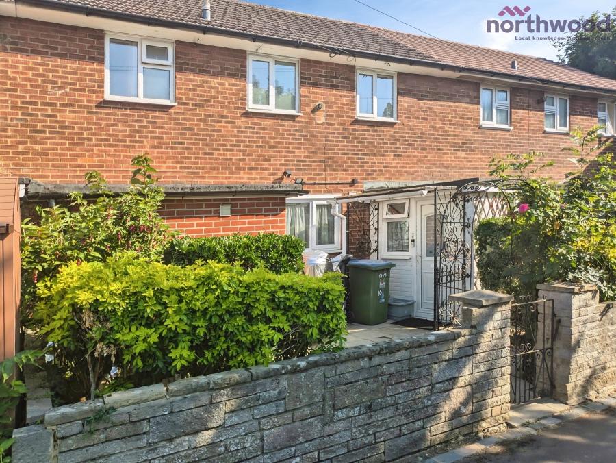 House Colburn Close in Southampton