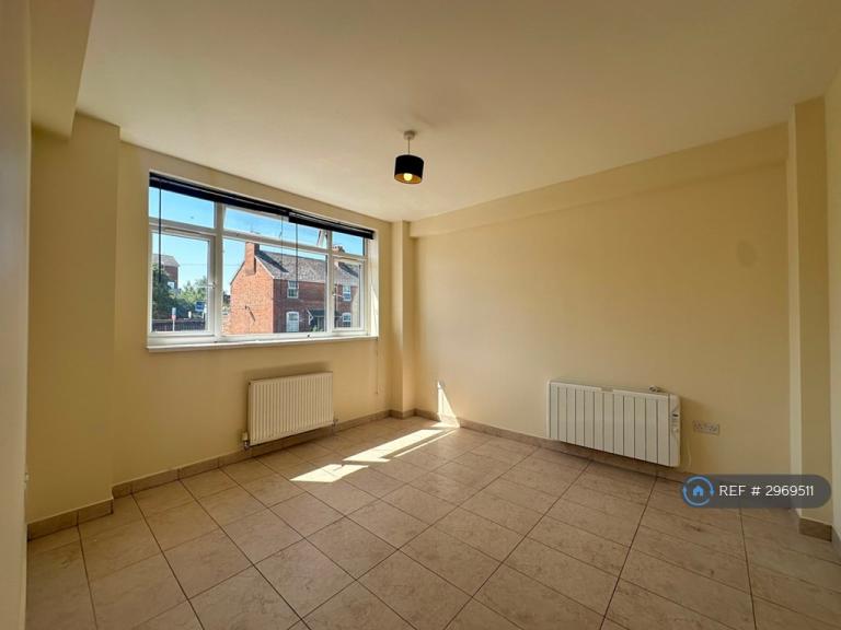 Flat Lower Leys in Wychavon