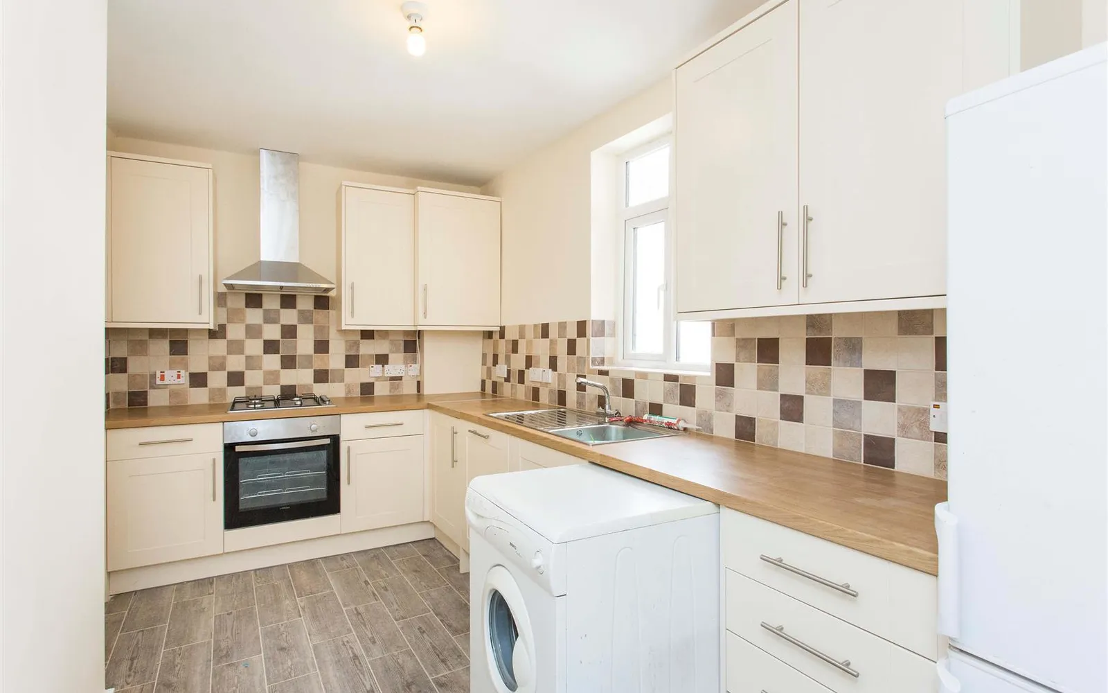 Flat Caledonian Road in Greater London