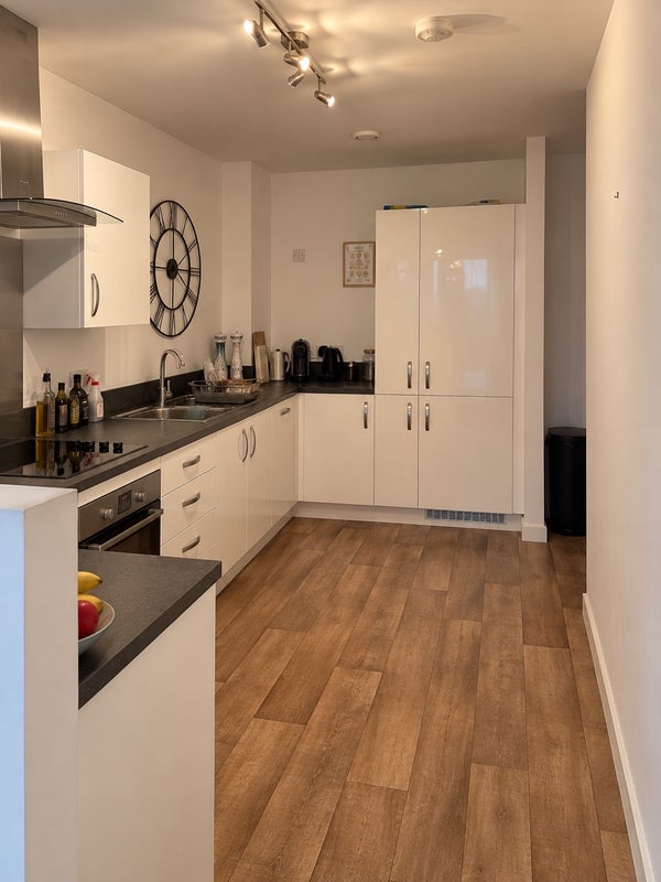 Room Loughborough Park in Greater London