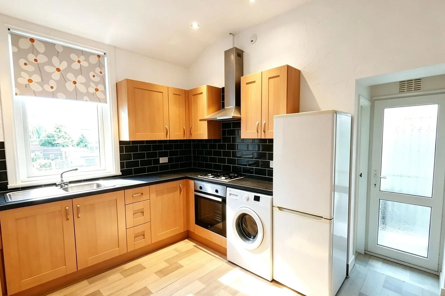Flat Riverdale Road in Greater London