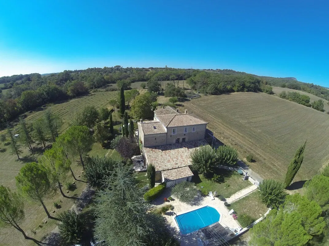 Maison La Becarasse à Rousson