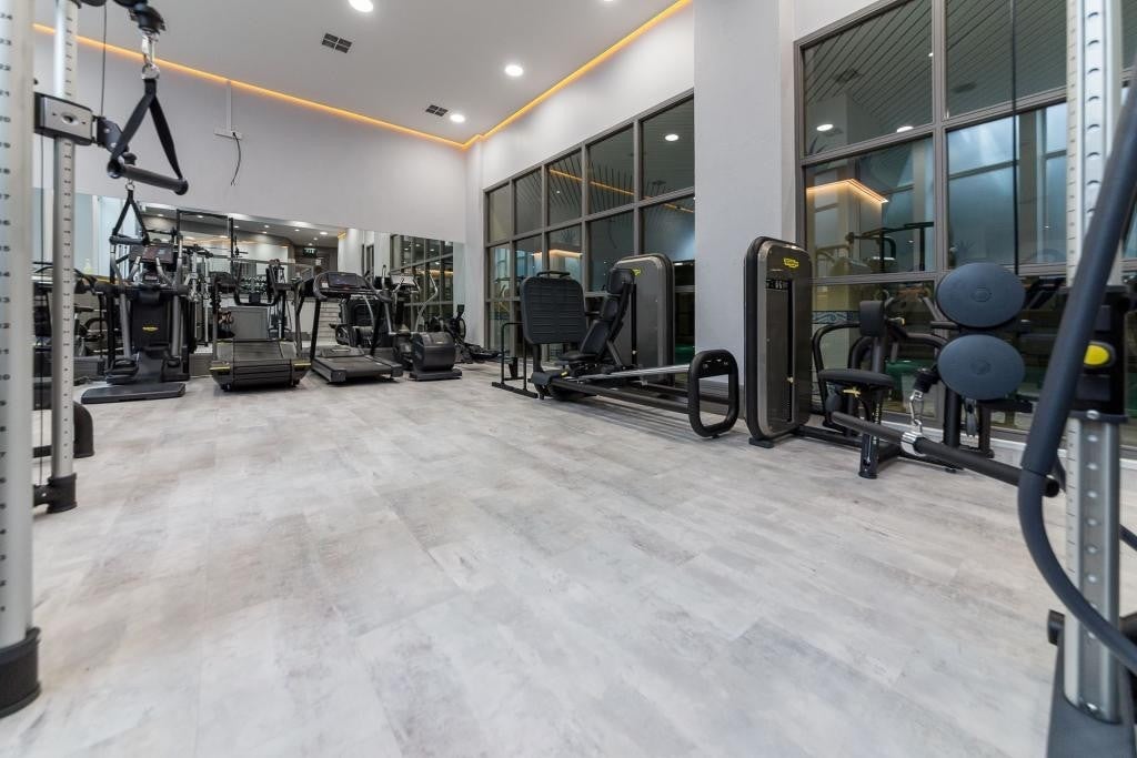 Flat Hatfields in Greater London