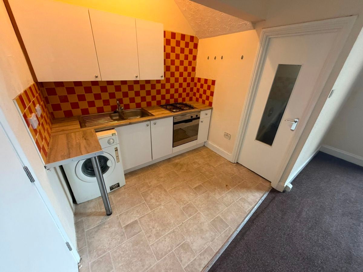 Flat Westgate Road in Newcastle upon Tyne