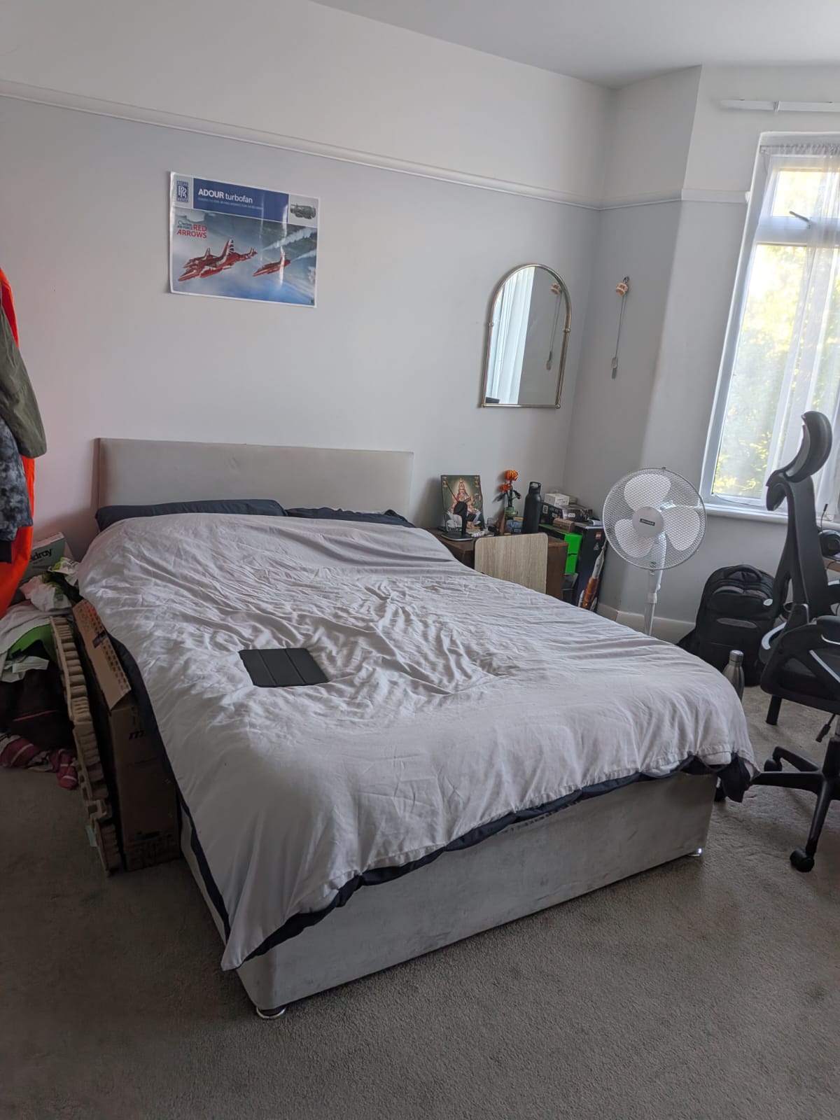 Room Southmead Road in Bristol
