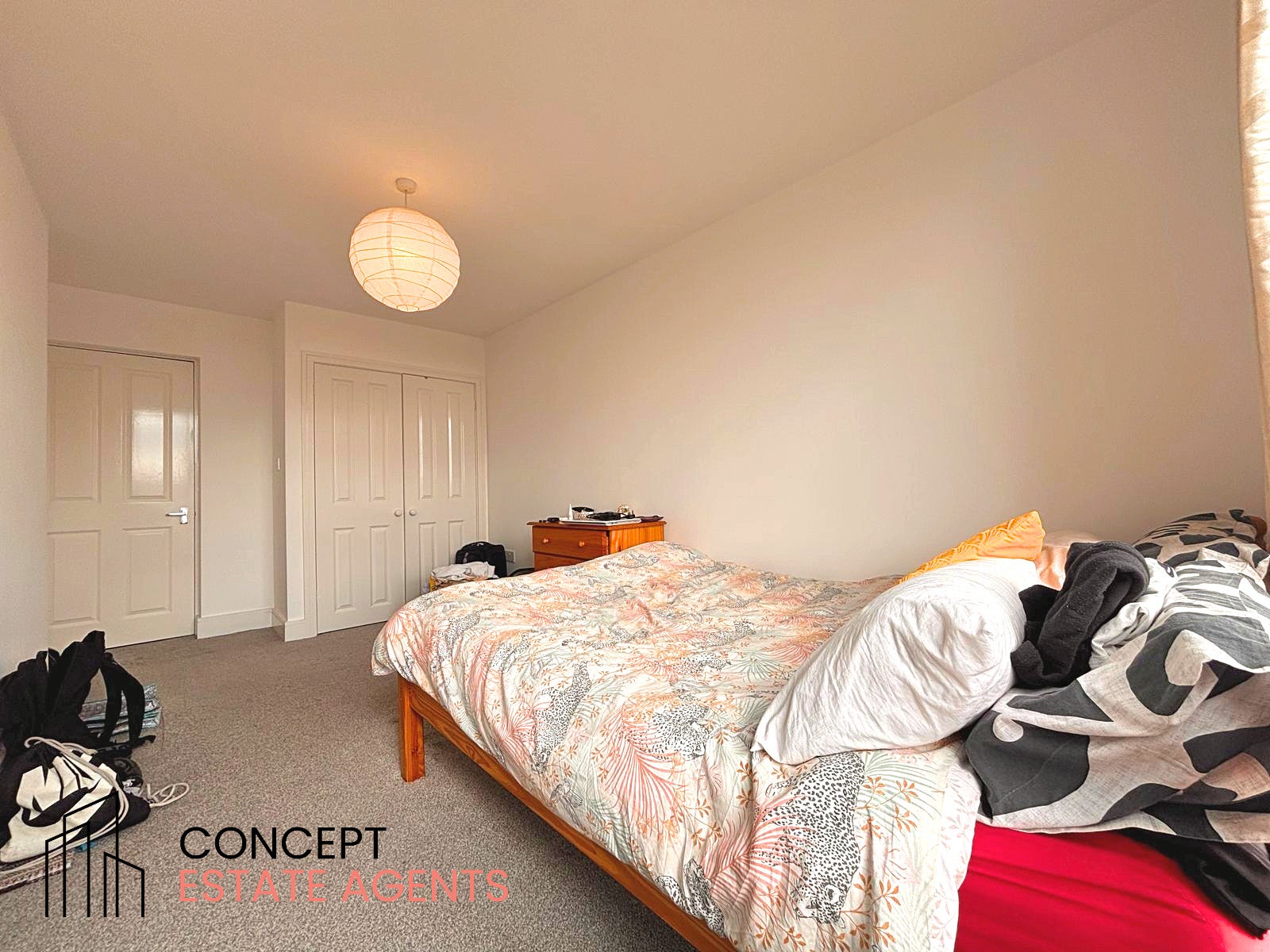 Flat Charlmont Road in Greater London