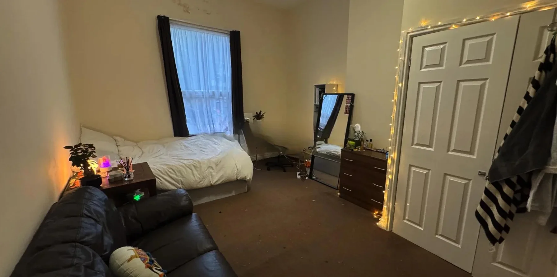 Flat Moorland Avenue in Leeds