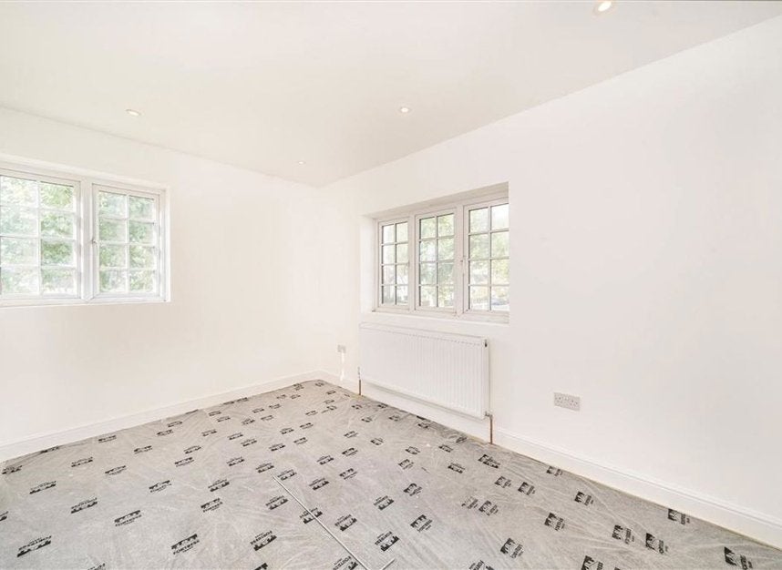 House Well Hall Road in Greater London