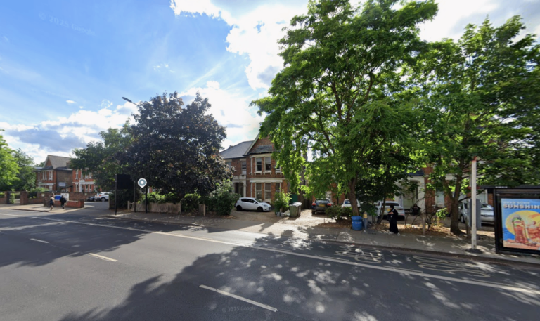 Flat Bromley Road in Greater London