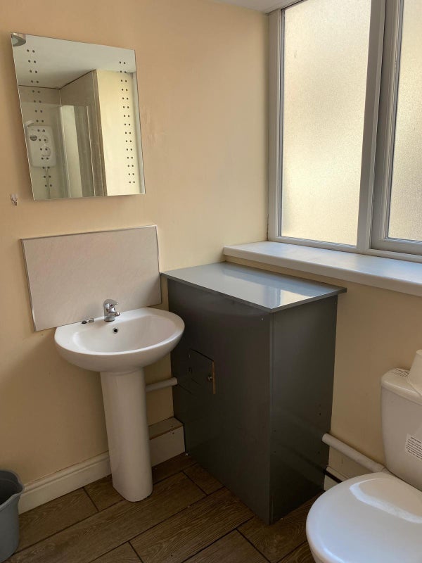 Room Sunderland Street in Newcastle upon Tyne