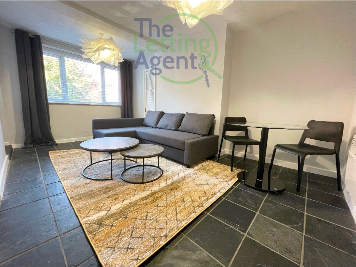 Flat Ordsall Lane in Salford